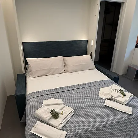 Brezza Di مانديلو ديل لاريو