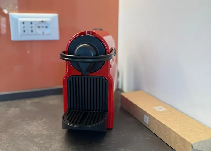 Brezza Di מנדלו דל לאריו